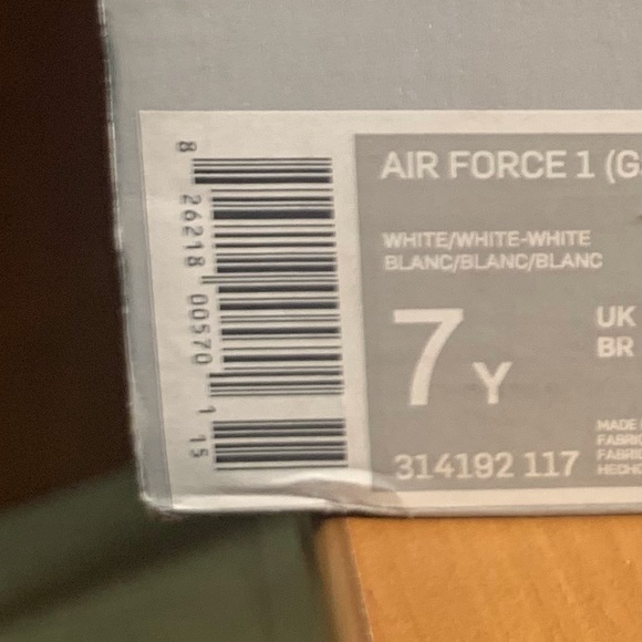 White Nike Air Force 1 - Picture 10 of 10